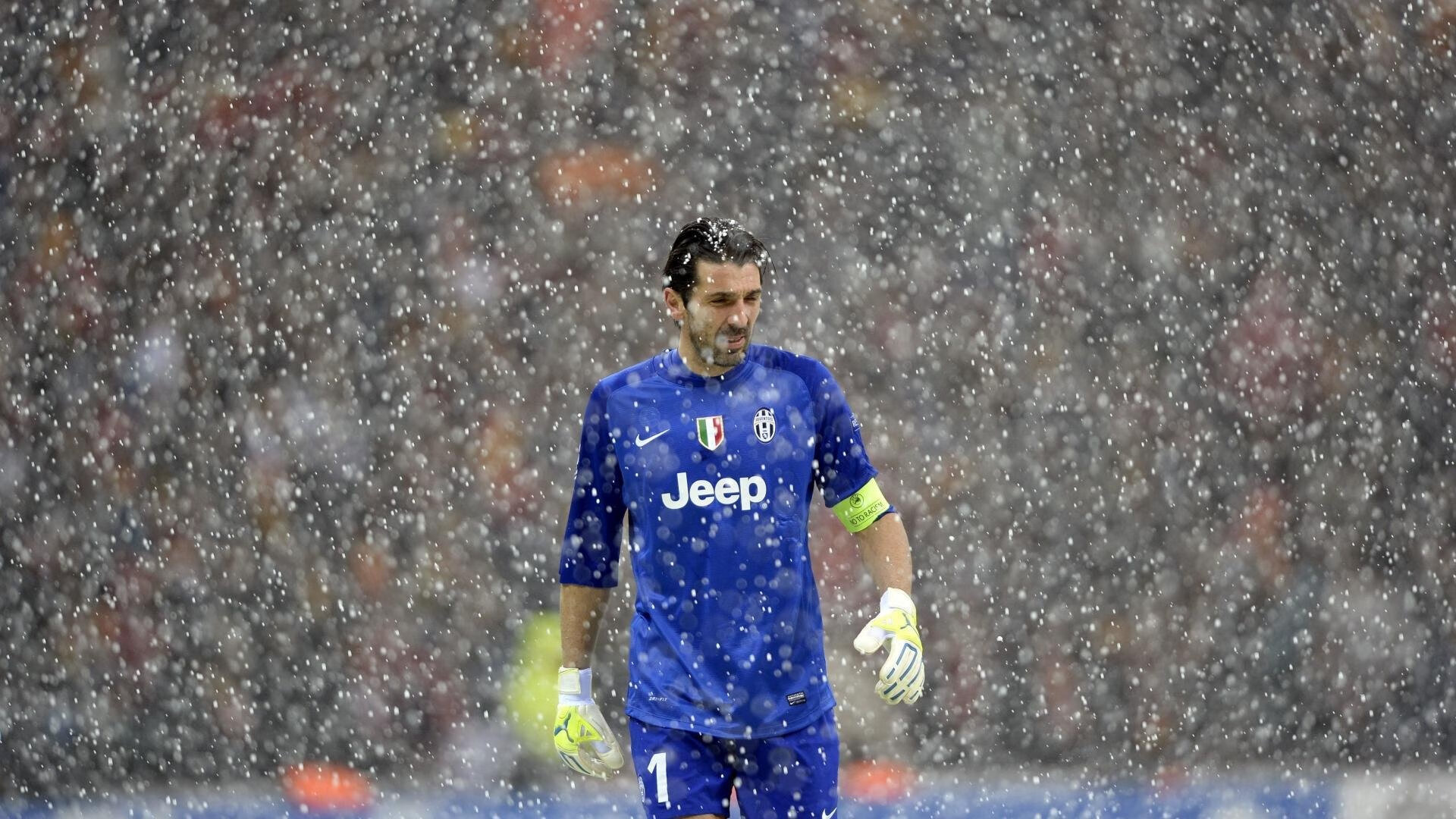 爱游戏中国-世界杯精彩纷呈：每场比赛都精彩无限！，世界杯最精彩的一场比赛视频